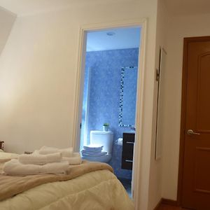 Private Bathroom King Room